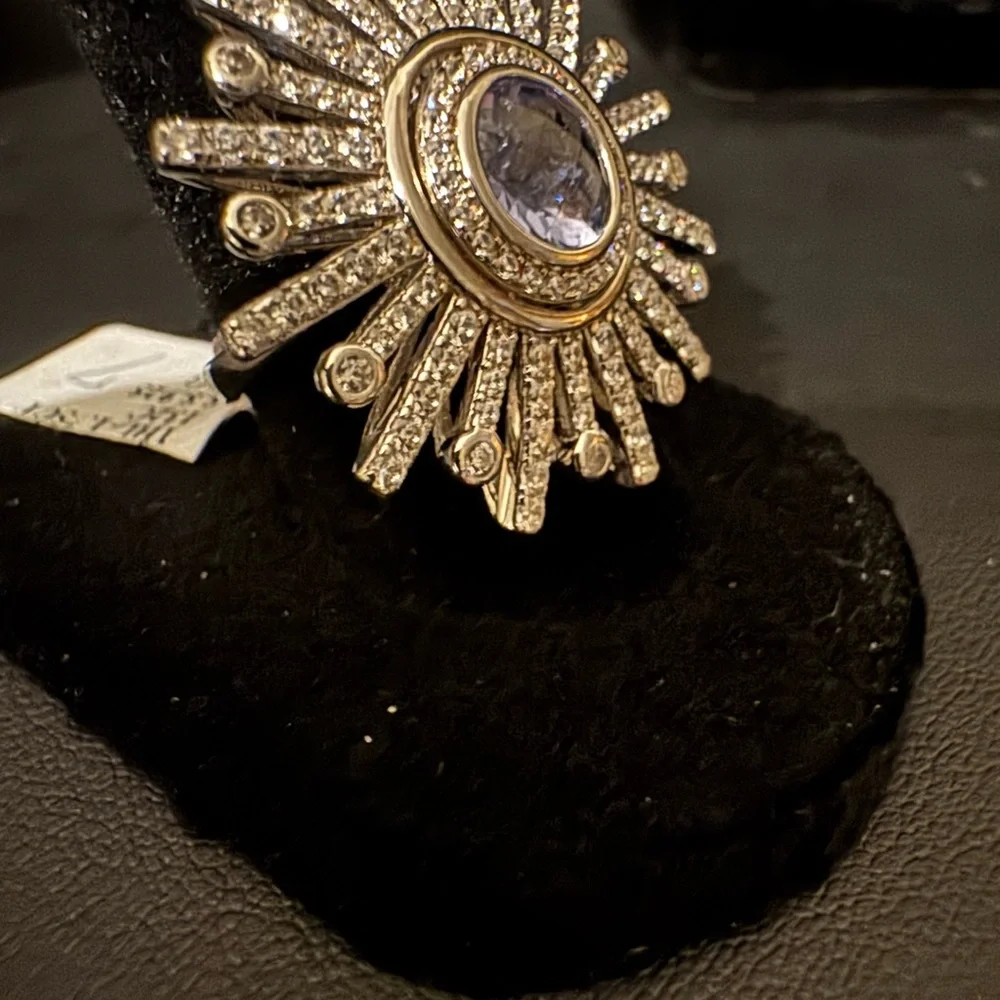 Elegant sterling Silver and Purple amethyst Sunburst‎ Ring